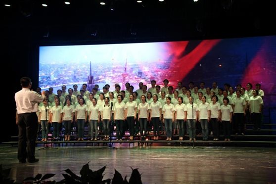 C:\Users\Lenovo\Desktop\草榴
大合唱\草榴
大合唱\0033.jpg